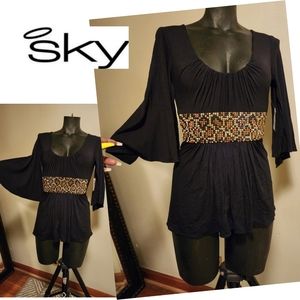 Sky Brand Top Angel Wing Sleeve Empire Waist Metal animal print Size XS NEW!